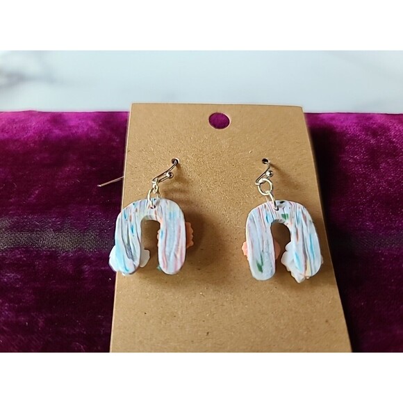 Polymer Clay Floral Dangling Earrings New - Picture 4 of 10